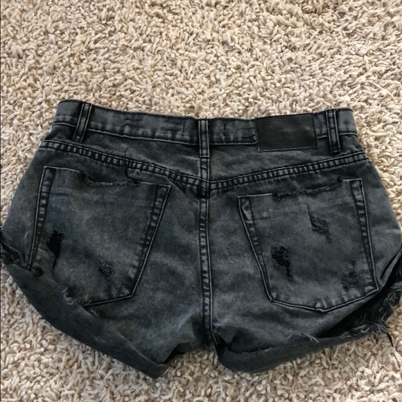 One Teaspoon Bandits Shorts - Picture 2 of 4